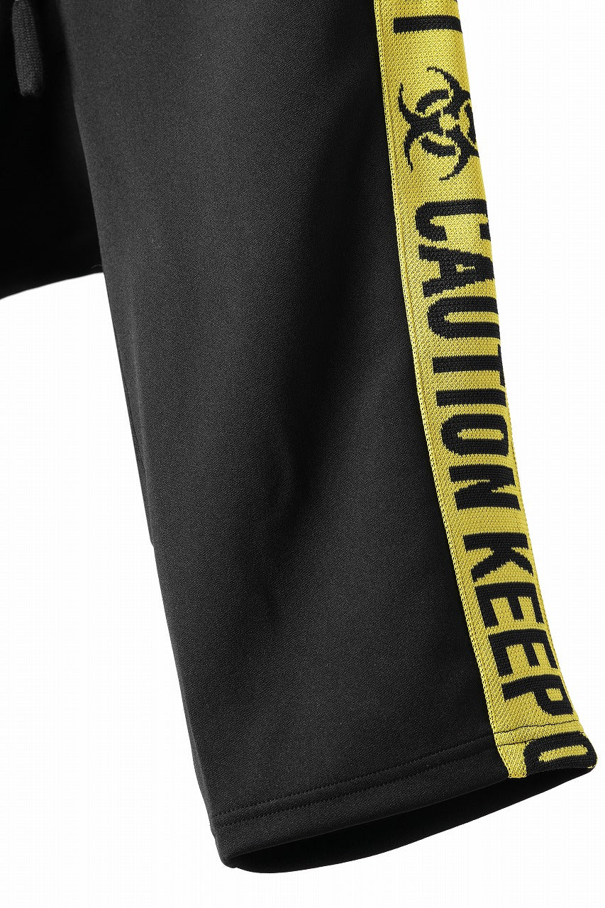 beauty : beast ”KEEP OUT” SARROUEL CROPPED TRACK PANTS (BLACK x YELLOW) - Image 7