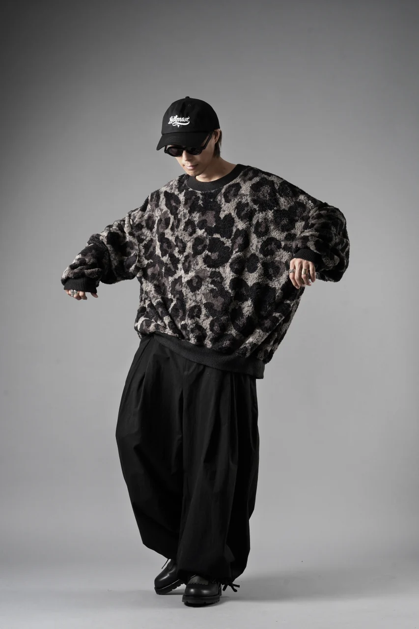 beauty : beast LARGE LEOPARD FLEECE PULLOVER (DARK LEOPARD) - Image 15