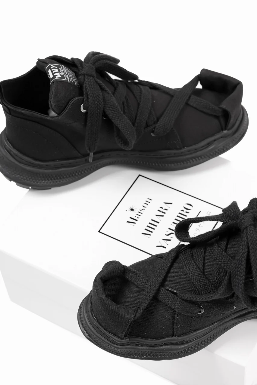 beauty : beast ROLL-TOE SHOES feat. Maison MIHARA YASUHIRO (BLACK x BLACK) - Image 24