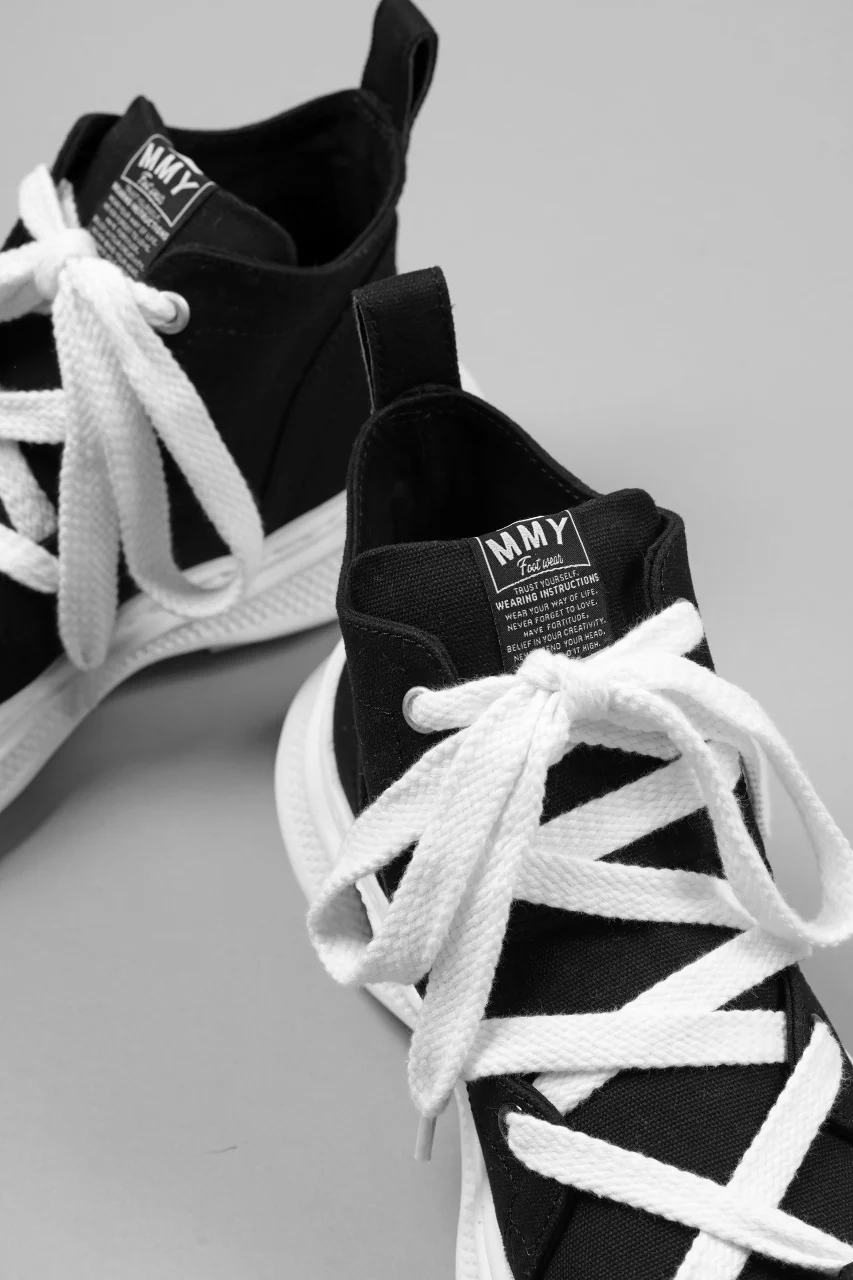 beauty : beast ROLL-TOE SHOES feat. Maison MIHARA YASUHIRO (BLACK x WHITE) - Image 15
