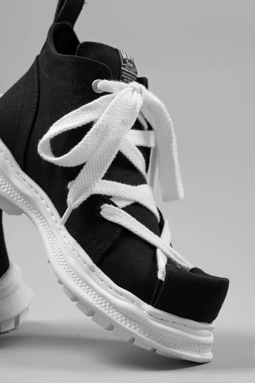 beauty : beast ROLL-TOE SHOES feat. Maison MIHARA YASUHIRO (BLACK x WHITE) - Image 17