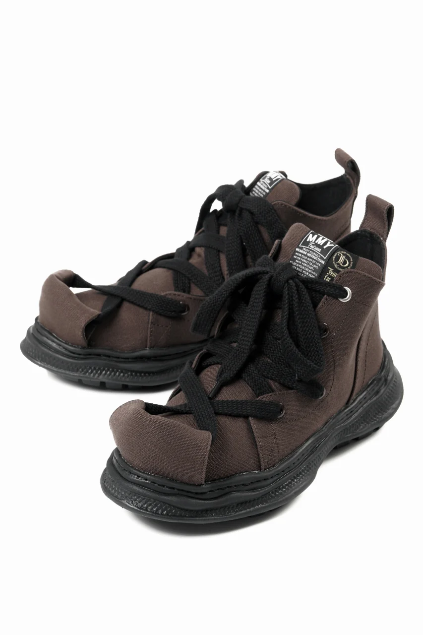 beauty : beast ROLL-TONGUE STAINING SHOES feat. Maison MIHARA YASUHIRO (BROWN x BLACK)