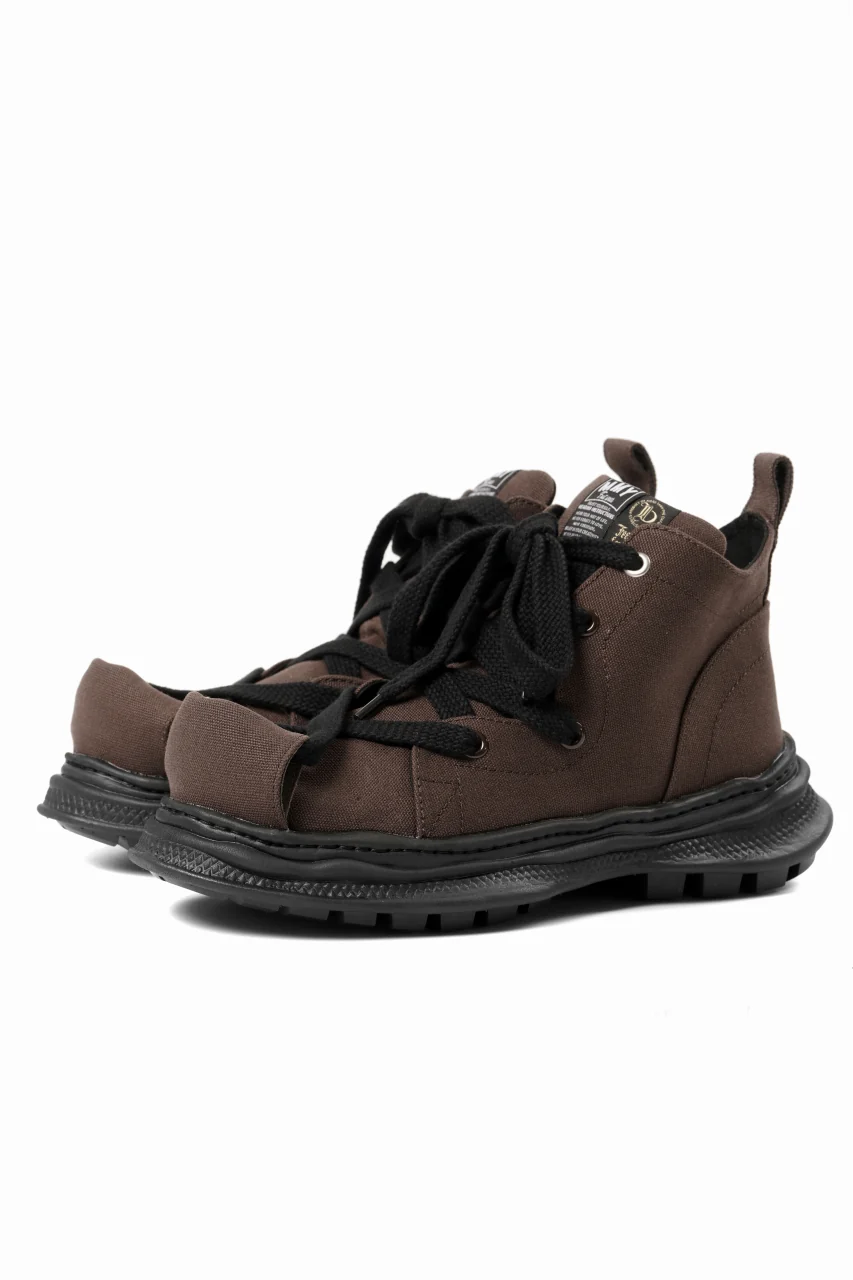 beauty : beast ROLL-TONGUE STAINING SHOES feat. Maison MIHARA YASUHIRO (BROWN x BLACK) - Image 2