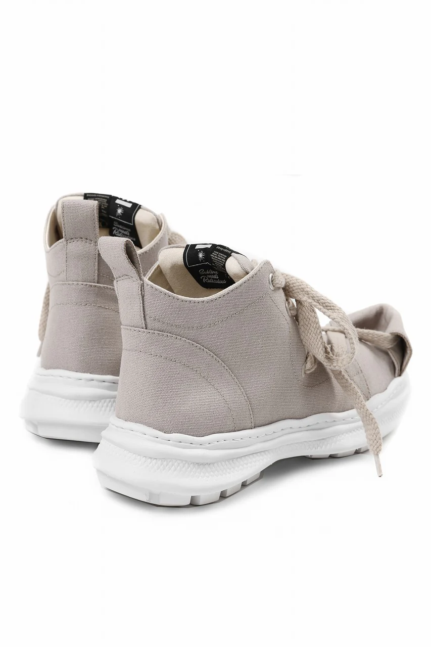 beauty : beast ROLL-TONGUE STAINNING SHOES feat. Maison MIHARA YASUHIRO (BEIGE x BEIGE) - Image 6