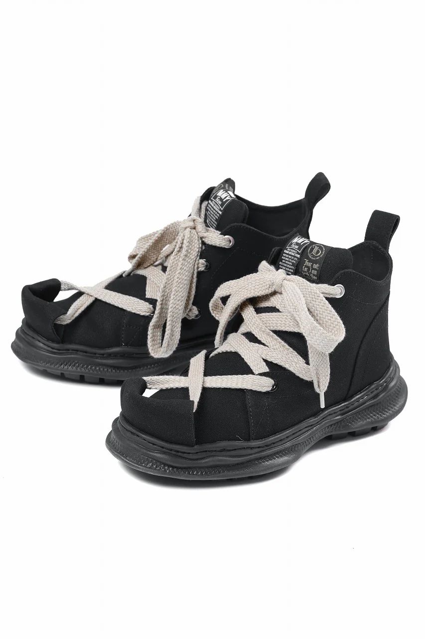 beauty : beast ROLL-TONGUE STAINNING SHOES feat. Maison MIHARA YASUHIRO (BLACK x BEIGE)