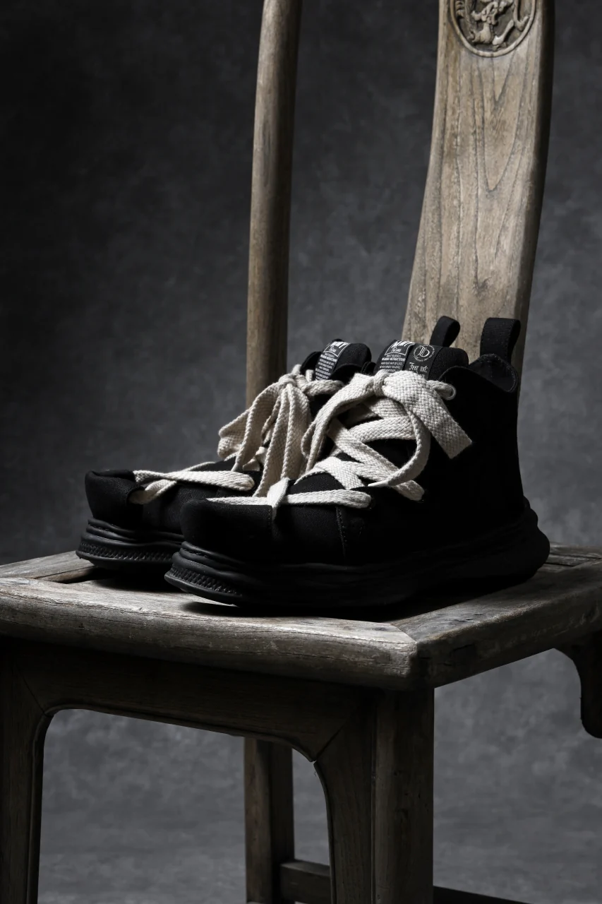 beauty : beast ROLL-TONGUE STAINNING SHOES feat. Maison MIHARA YASUHIRO (BLACK x BEIGE) - Image 14