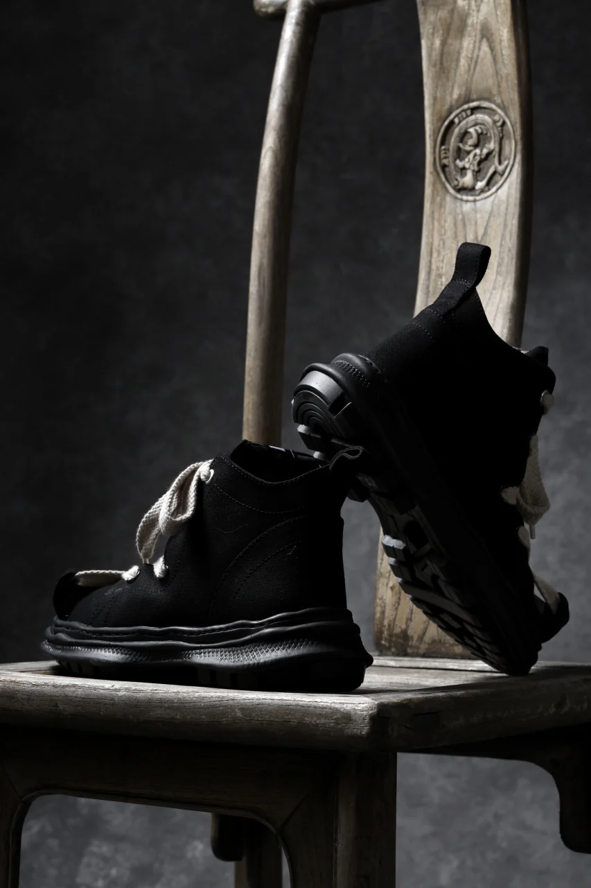 beauty : beast ROLL-TONGUE STAINNING SHOES feat. Maison MIHARA YASUHIRO (BLACK x BEIGE) - Image 19