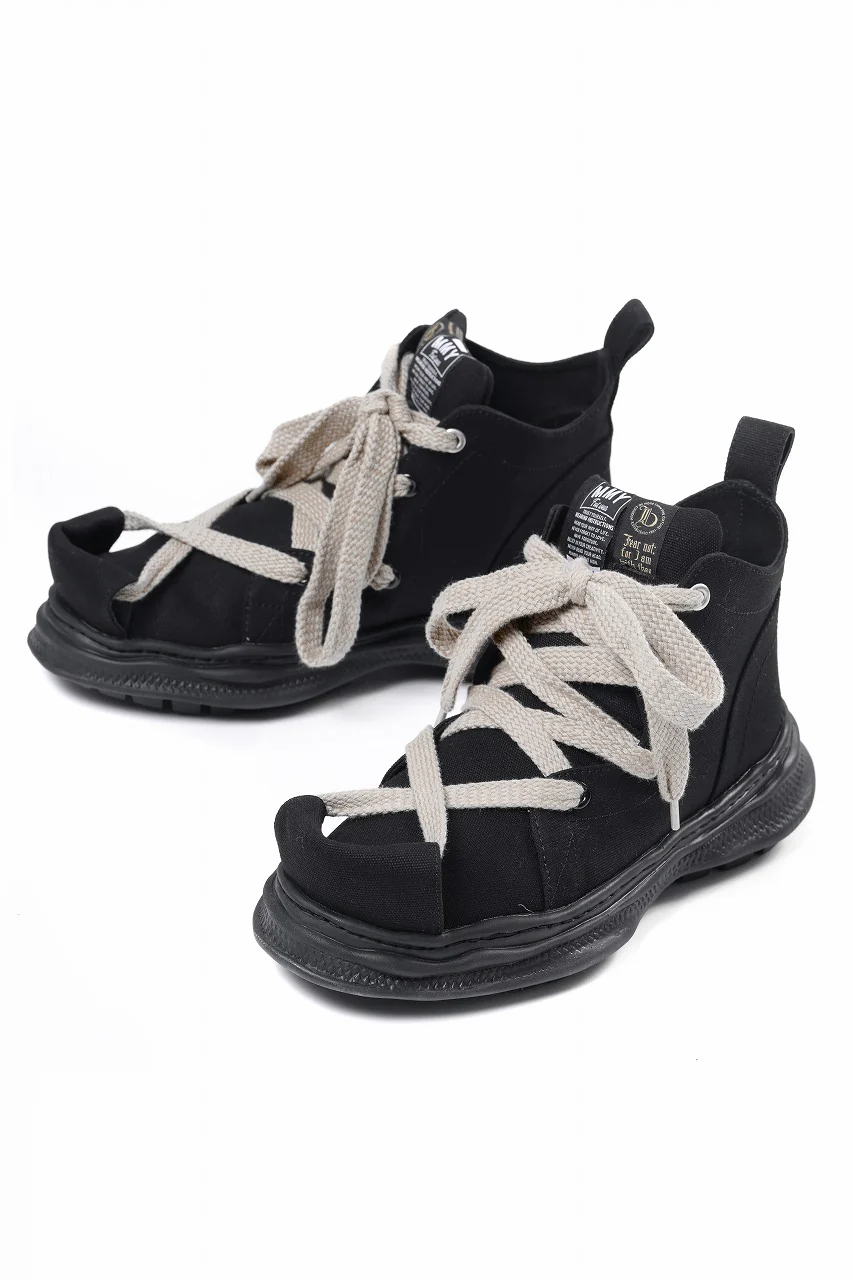 beauty : beast ROLL-TONGUE STAINNING SHOES feat. Maison MIHARA YASUHIRO (BLACK x BEIGE) - Image 2