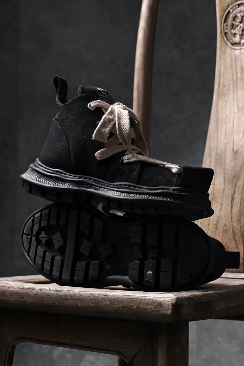 beauty : beast ROLL-TONGUE STAINNING SHOES feat. Maison MIHARA YASUHIRO (BLACK x BEIGE) - Image 20