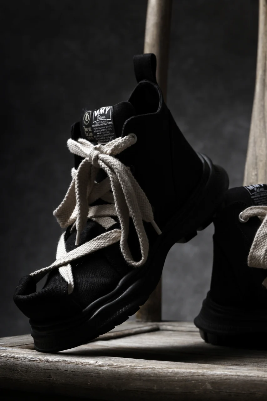 beauty : beast ROLL-TONGUE STAINNING SHOES feat. Maison MIHARA YASUHIRO (BLACK x BEIGE) - Image 22
