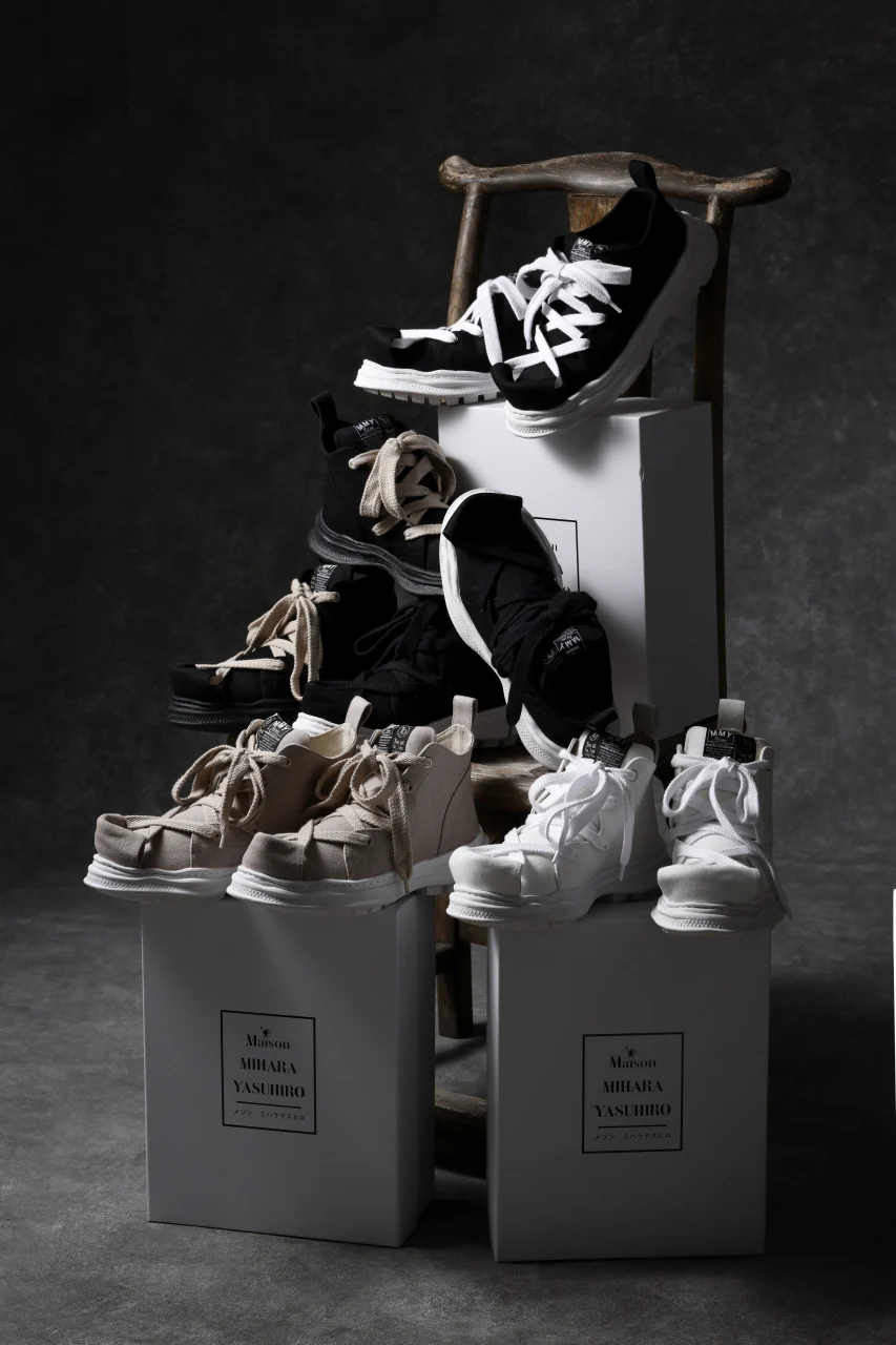 beauty : beast ROLL-TONGUE STAINNING SHOES feat. Maison MIHARA YASUHIRO (BLACK x BEIGE) - Image 23