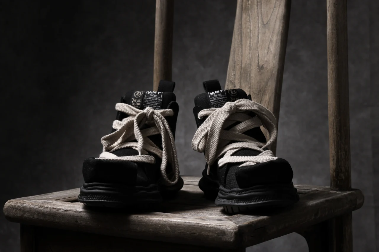 beauty : beast ROLL-TONGUE STAINNING SHOES feat. Maison MIHARA YASUHIRO (BLACK x BEIGE) - Image 25