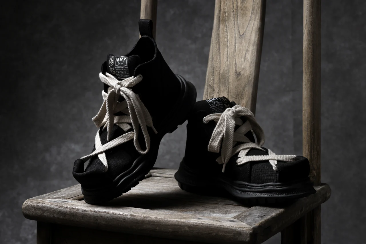 beauty : beast ROLL-TONGUE STAINNING SHOES feat. Maison MIHARA YASUHIRO (BLACK x BEIGE) - Image 26