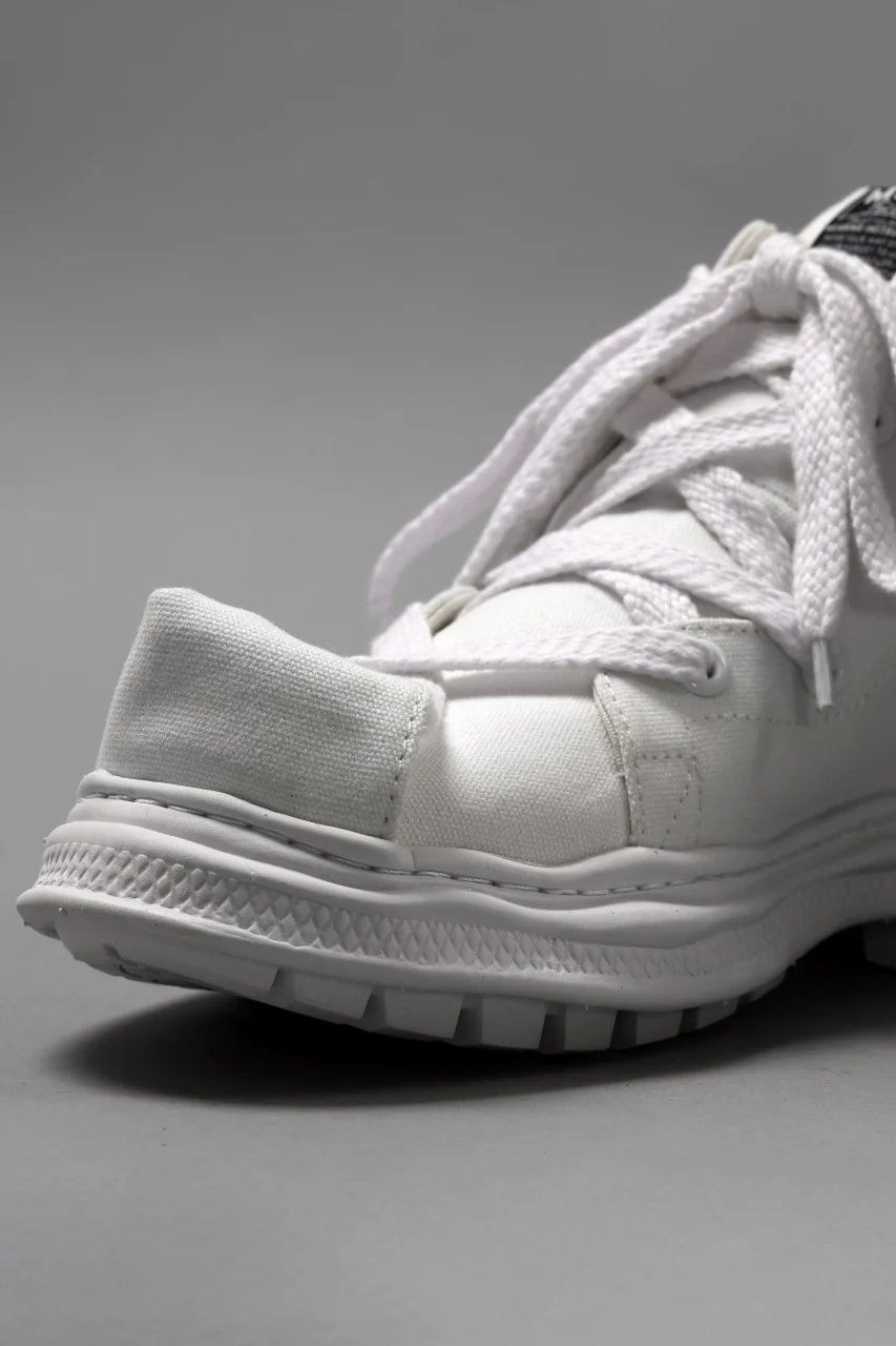 beauty : beast ROLL-TOE SHOES feat. Maison MIHARA YASUHIRO (WHITE x WHITE) - Image 15