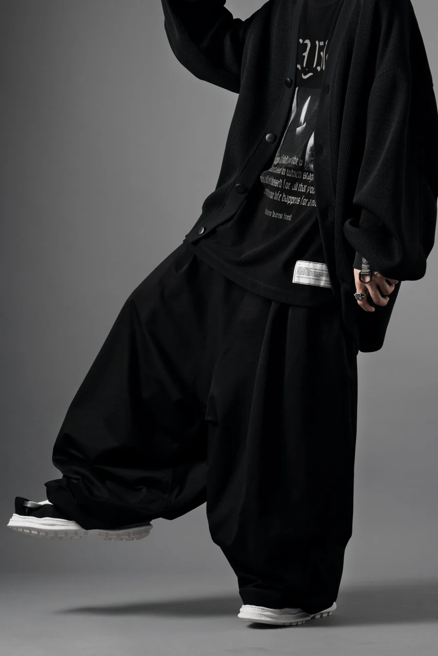 beauty : beast SUPER WIDE SAROUEL PANTS (BLACK) - Image 18