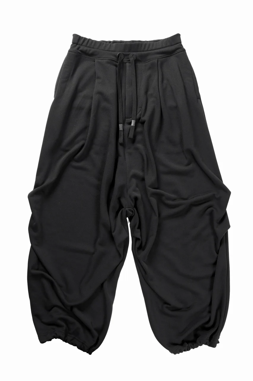 beauty:beast VOLUMETRIC SWEATPANTS (BLACK)
