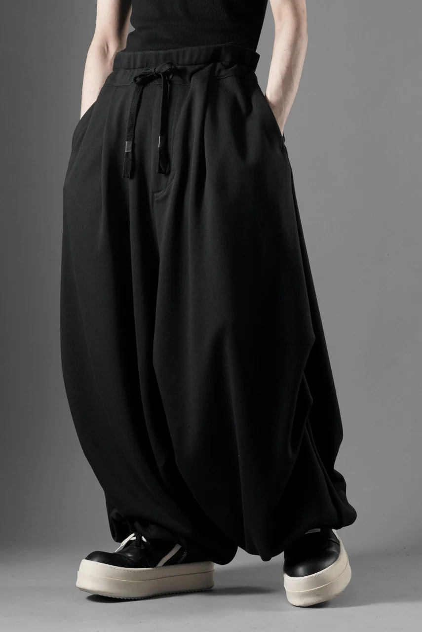 beauty:beast VOLUMETRIC SWEATPANTS (BLACK) - Image 11