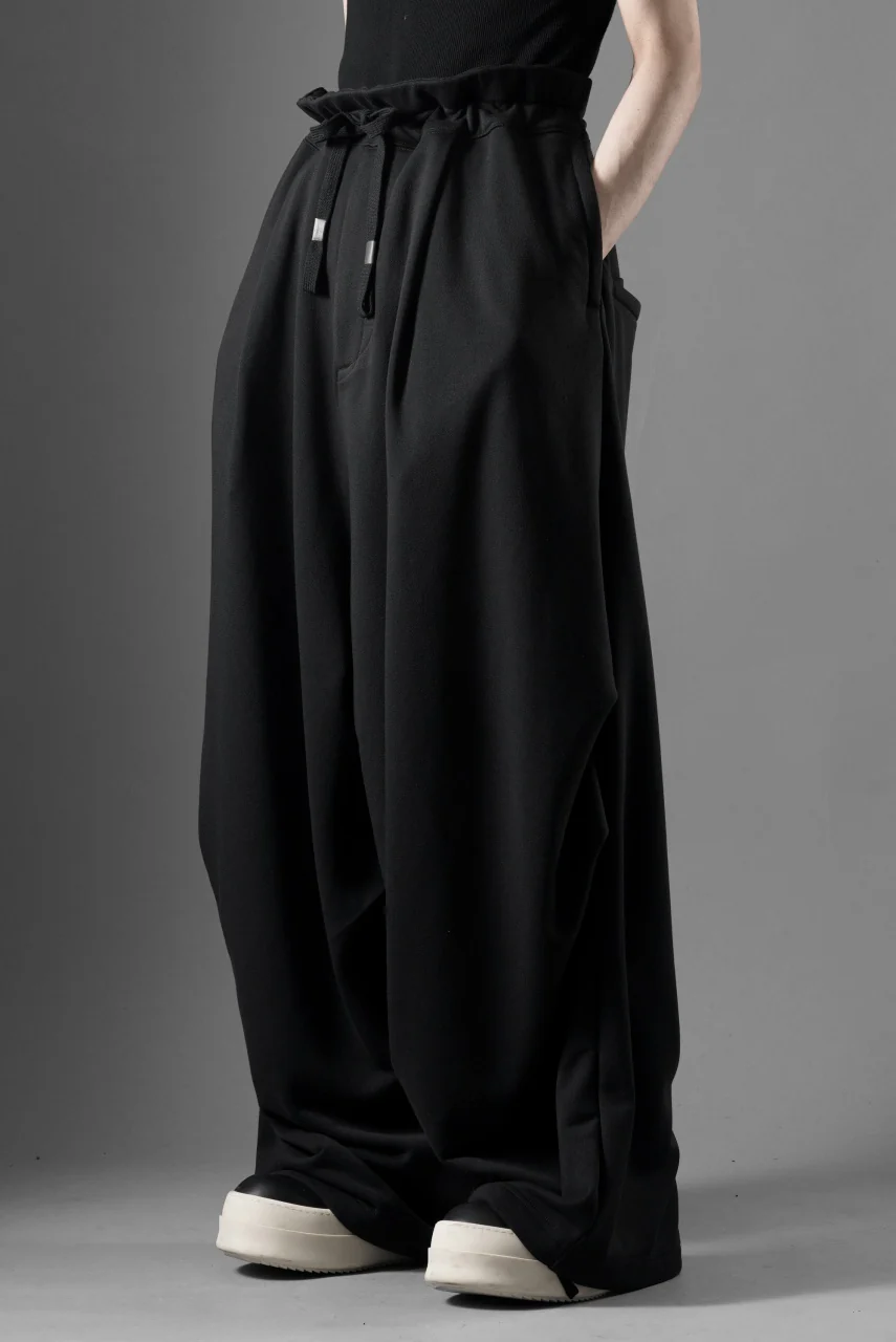beauty:beast VOLUMETRIC SWEATPANTS (BLACK) - Image 12