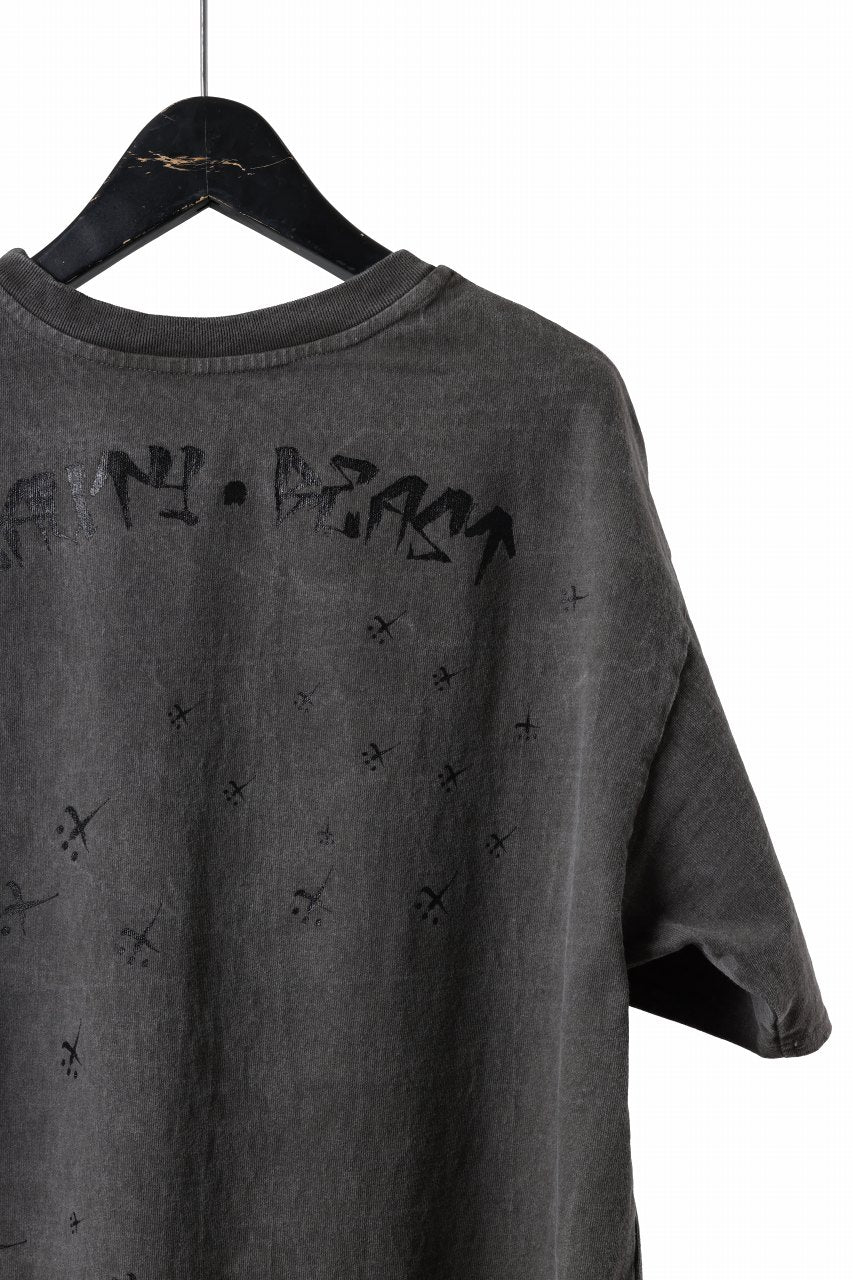 beauty : beast x CVTVLIST S/S TEE "FASHION WAR" (G.BLACK) - Image 11