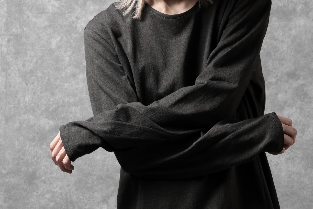 black crow x LOOM exclusive long sleeve tops / sumi dyed arthur cotton jersey (carbon) - Image 21