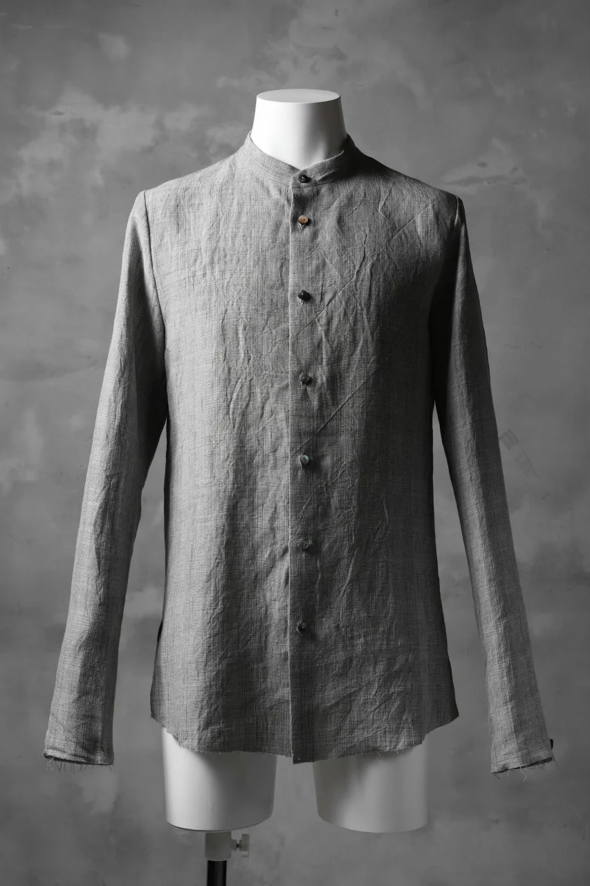 blackcrow band collar linen check shirt / sumi dyed (carbon)