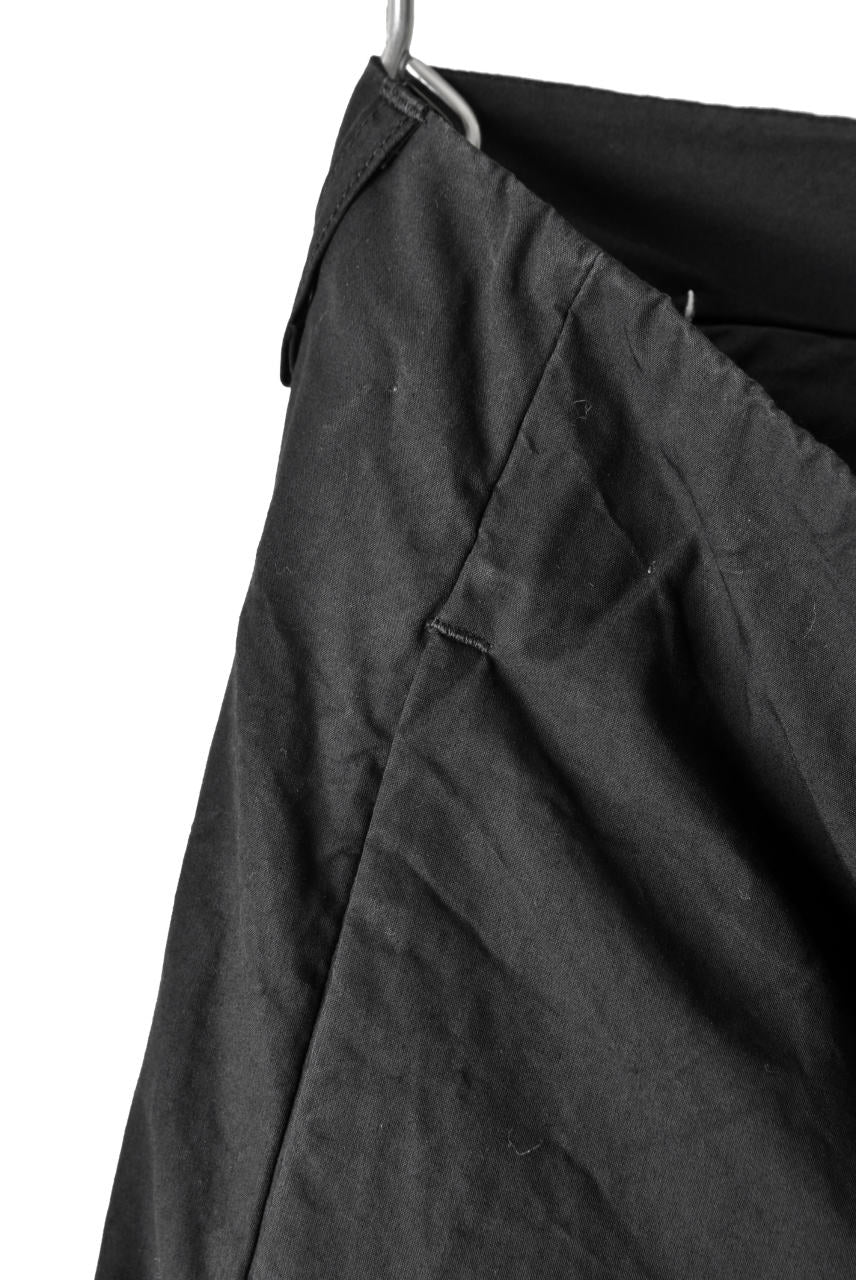 blackcrow high density cotton banana shape trousers (BLACK) - Image 10