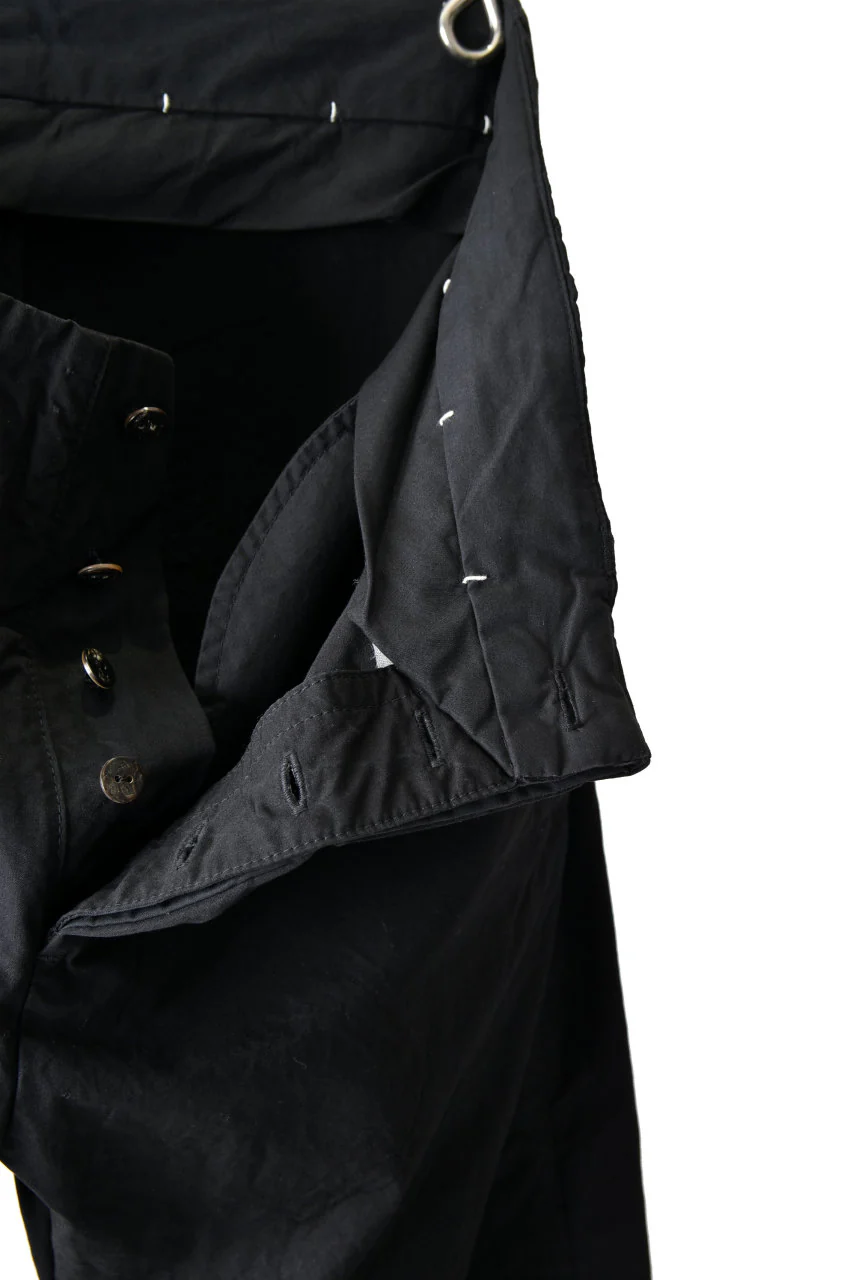blackcrow high density cotton banana shape trousers (BLACK) - Image 13