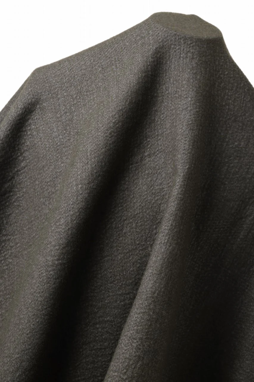 blackcrow needle punch shawl / cashmere x ramie (khaki x grey) - Image 9