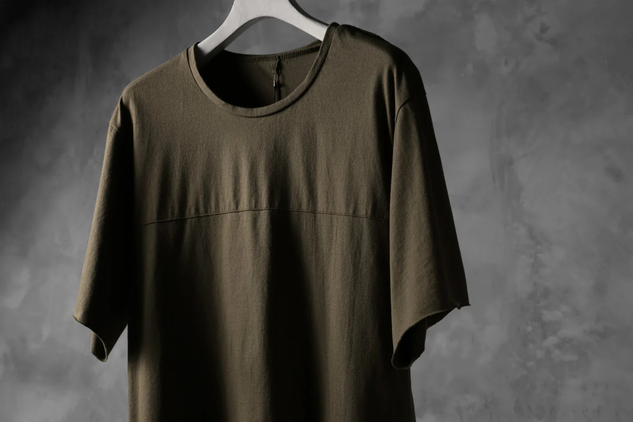 blackcrow short sleeve cutsewn / silky touch cotton (khaki) - Image 8