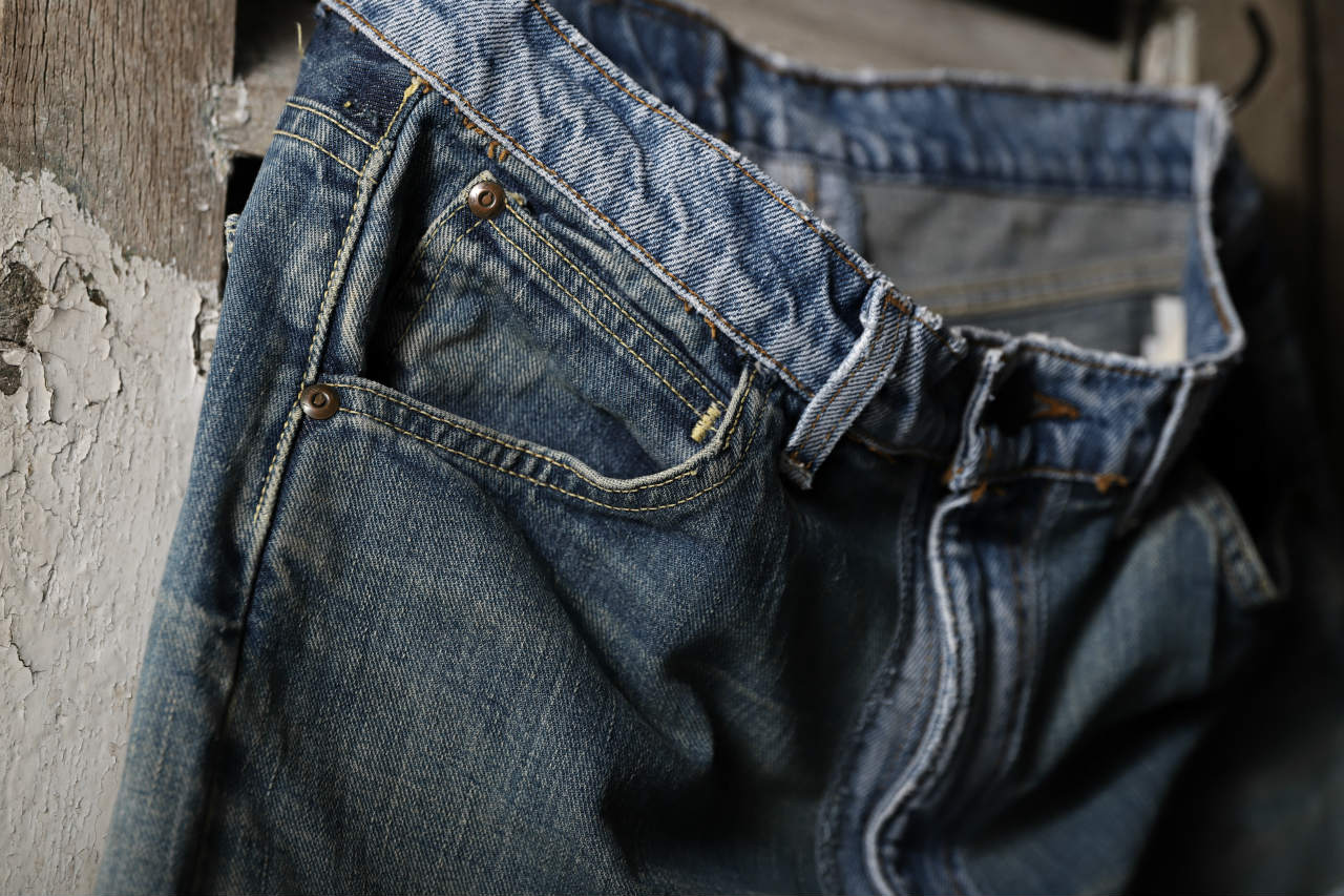 CHANGES VINTAGE REMAKE DENIM STRAIGHT PANTS / VINTAGE DENIM (INDIGO #B) - Image 10