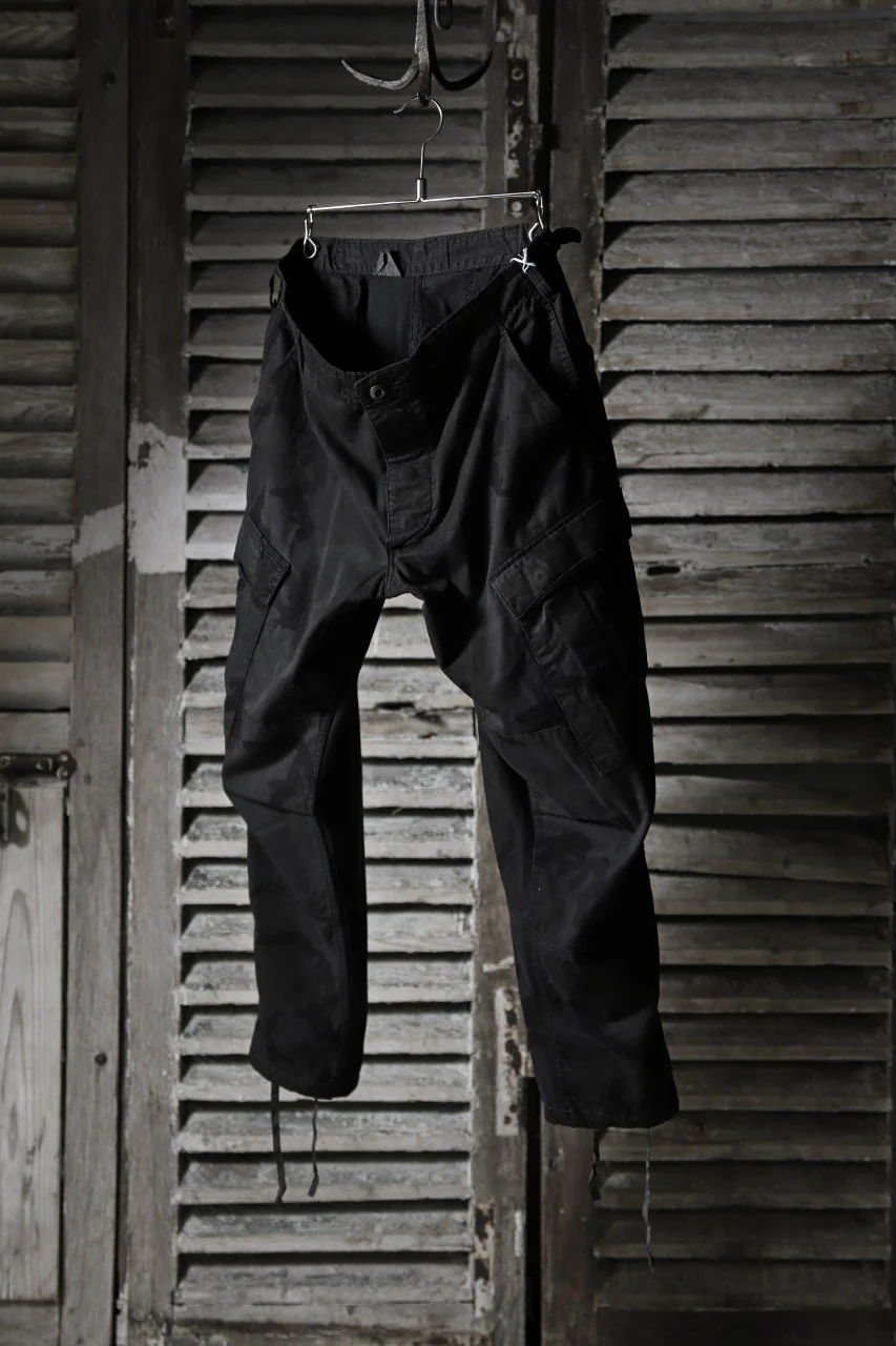CHANGES VINTAGE REMAKE MILITARY CARGO TAPERED PANTS / WOODLAND CAMO (BLACK DYED #A) - Image 4