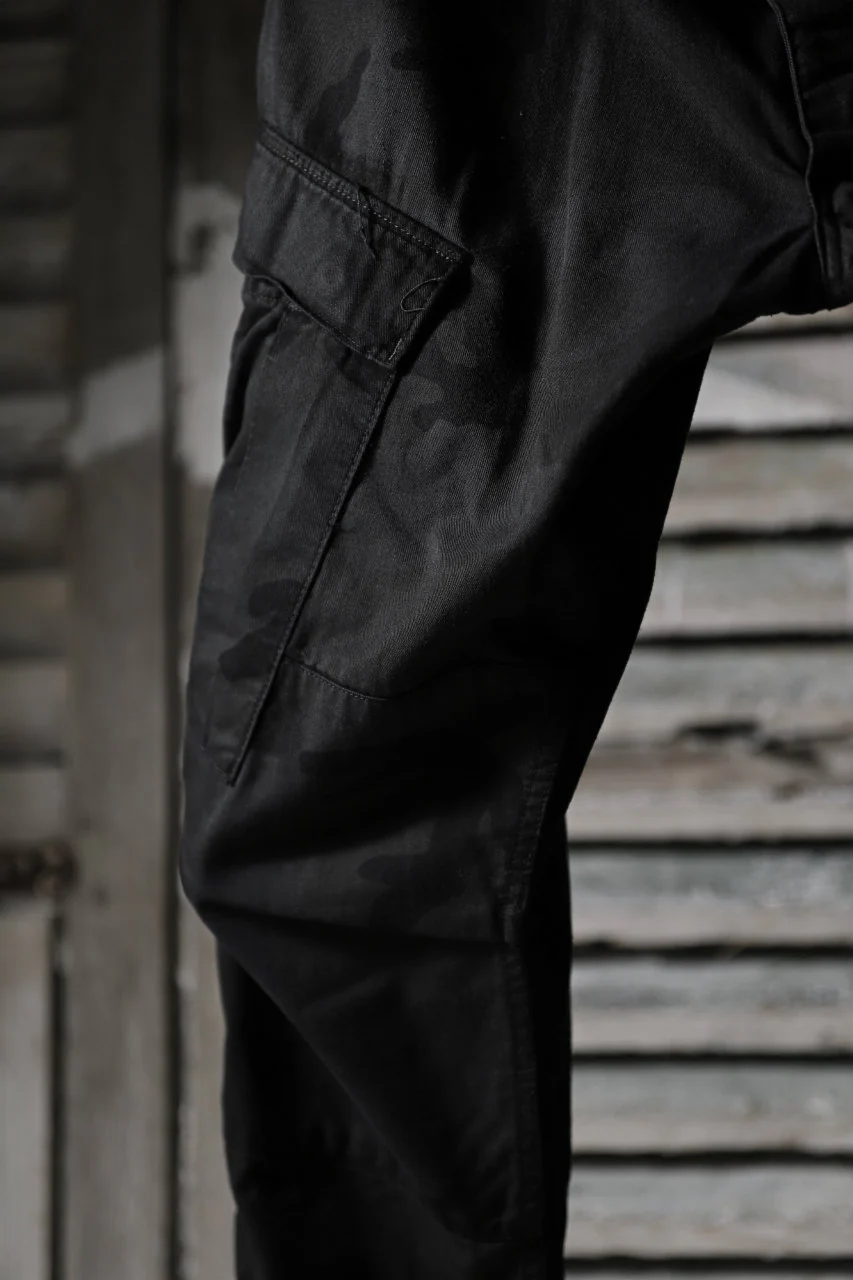 CHANGES VINTAGE REMAKE MILITARY CARGO TAPERED PANTS / WOODLAND CAMO (BLACK DYED #A) - Image 6