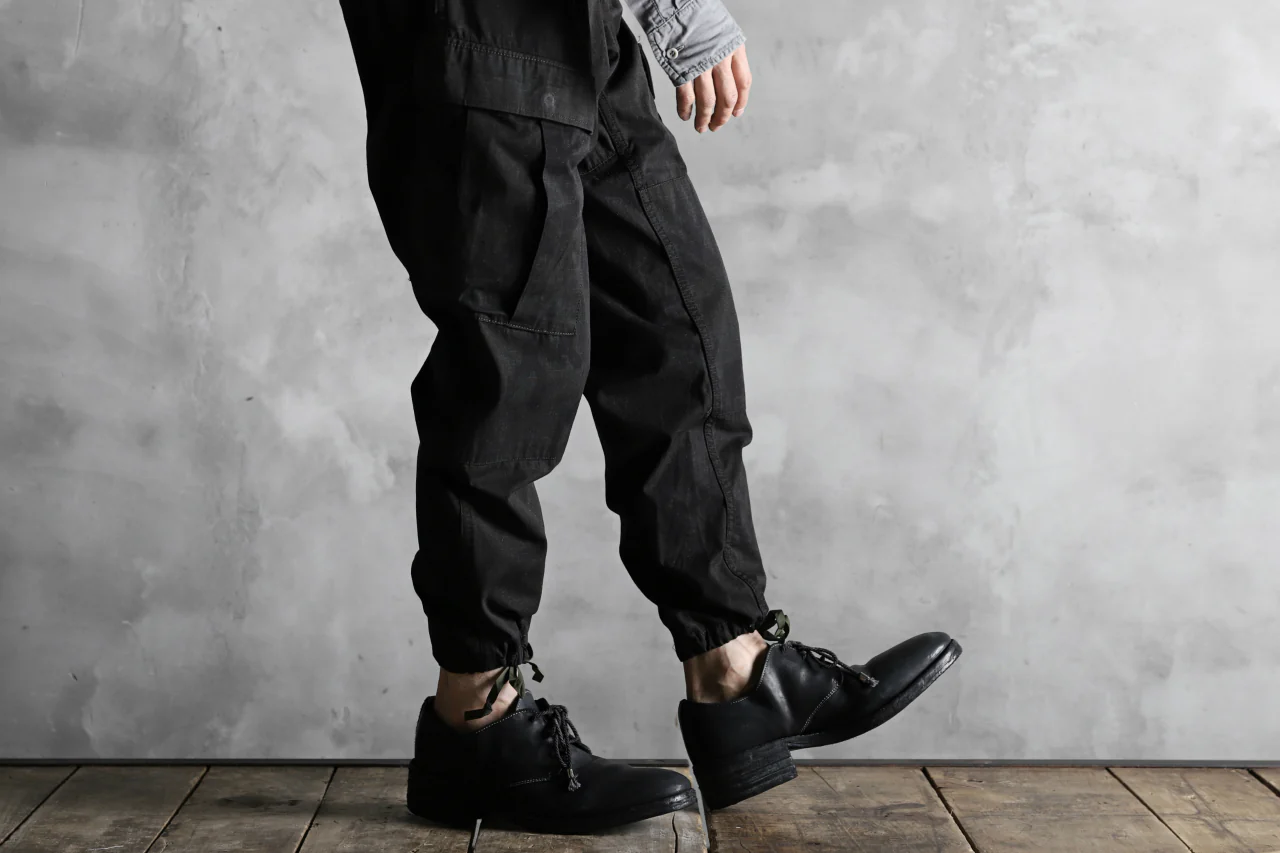 CHANGES VINTAGE REMAKE MILITARY CARGO TAPERED PANTS / WOODLAND CAMO (CHARCOAL DYED #C) - Image 27