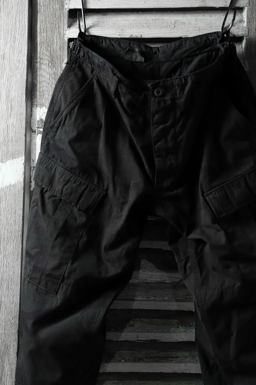 CHANGES VINTAGE REMAKE MILITARY CARGO TAPERED PANTS / WOODLAND CAMO (CHARCOAL DYED #C) - Image 4