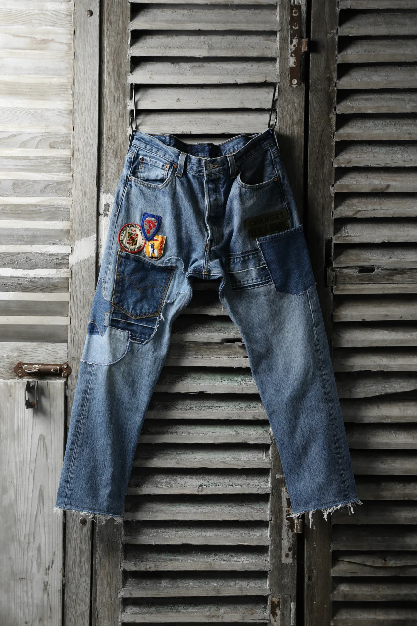 CHANGES VINTAGE REMAKE PATCHWORK DENIM TAPERED PANTS / VINTAGE DENIM (INDIGO #C) - Image 4