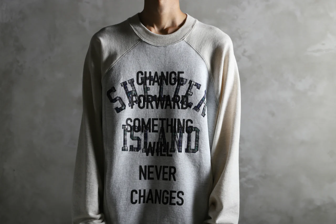 CHANGES VINTAGE REMAKE RAGLAN-DOLMAN SLEEVE SWEAT SHIRT (GREY x BEIGE) - Image 15