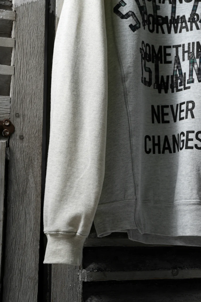 CHANGES VINTAGE REMAKE RAGLAN-DOLMAN SLEEVE SWEAT SHIRT (GREY x BEIGE) - Image 7