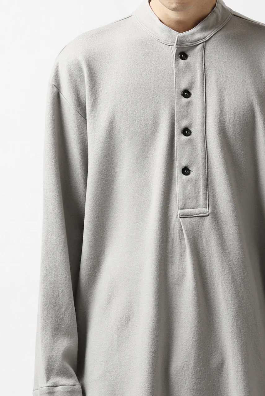COLINA BANDED COLLAR PULLOVER SHIRT / SUPER 140s WASHABLE WOOL (GREIGE) - Image 23