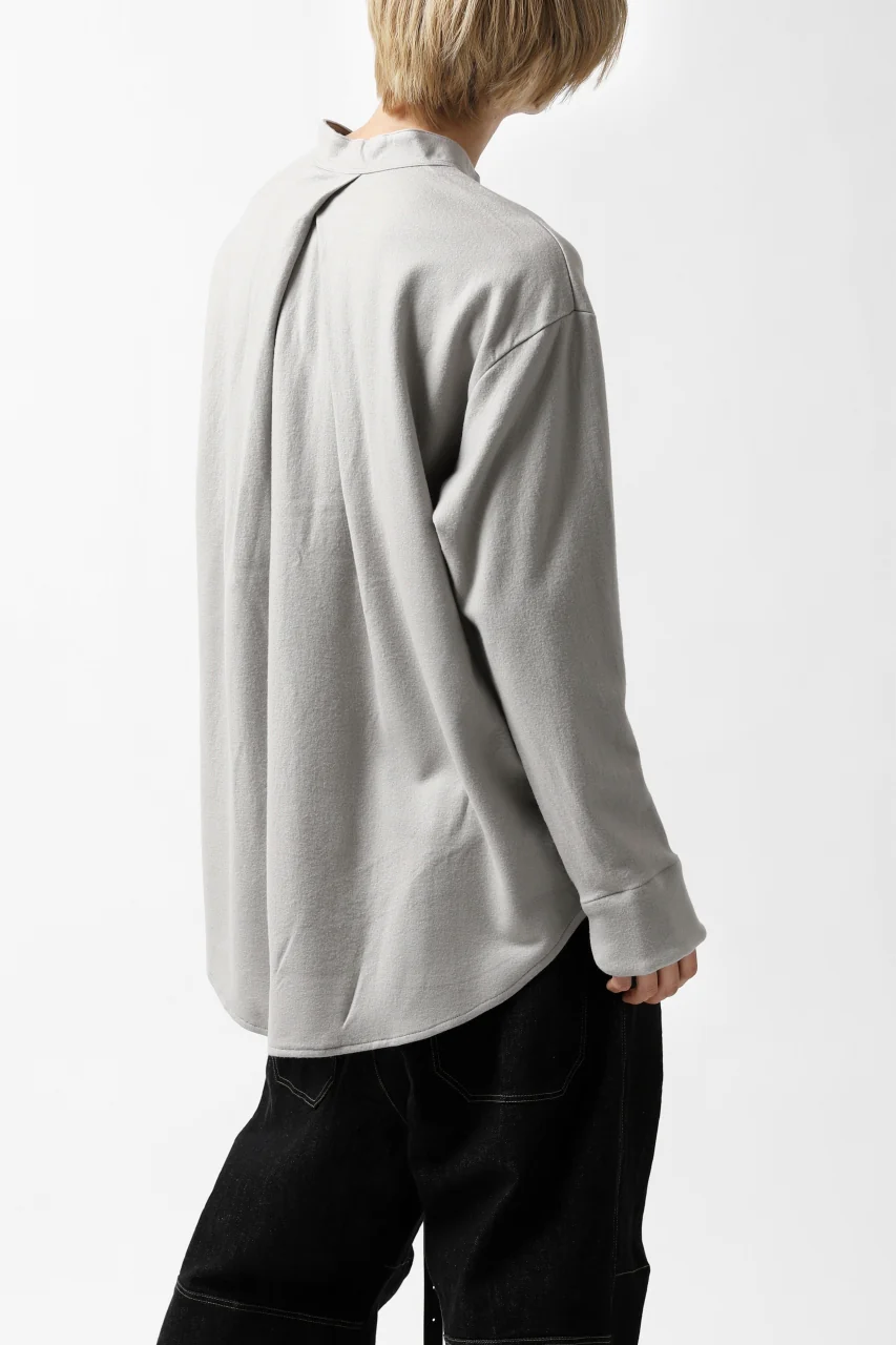 COLINA BANDED COLLAR PULLOVER SHIRT / SUPER 140s WASHABLE WOOL (GREIGE) - Image 7