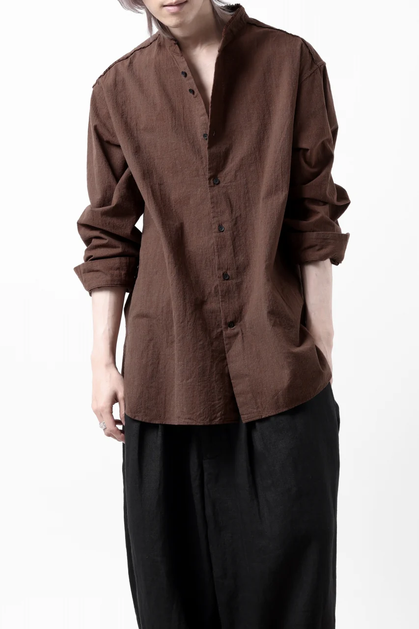 COLINA BANDED COLLAR WIDE SHIRT / HANDSPUN COTTON RUSTIC CHAMBRAY (RED CLAY) - Image 2