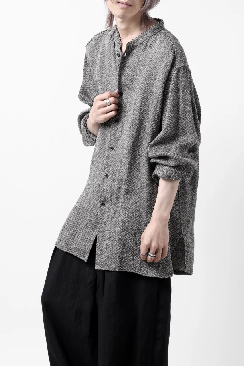 COLINA BANDED COLLAR WIDE SHIRT / LINEN DOBBY CHAMBRAY (BLACK) - Image 3