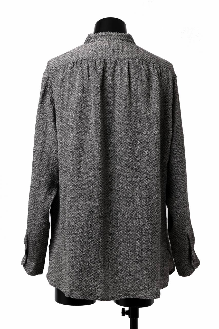 COLINA BANDED COLLAR WIDE SHIRT / LINEN DOBBY CHAMBRAY (BLACK) - Image 8