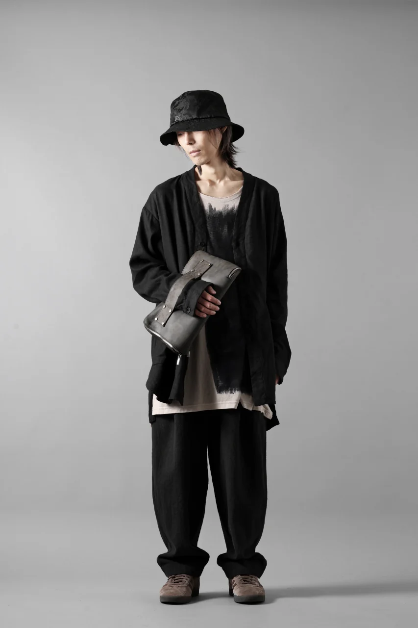 COLINA CARDIGAN SHIRT / SILK & LINEN GABARDINE (BLACK) - Image 18