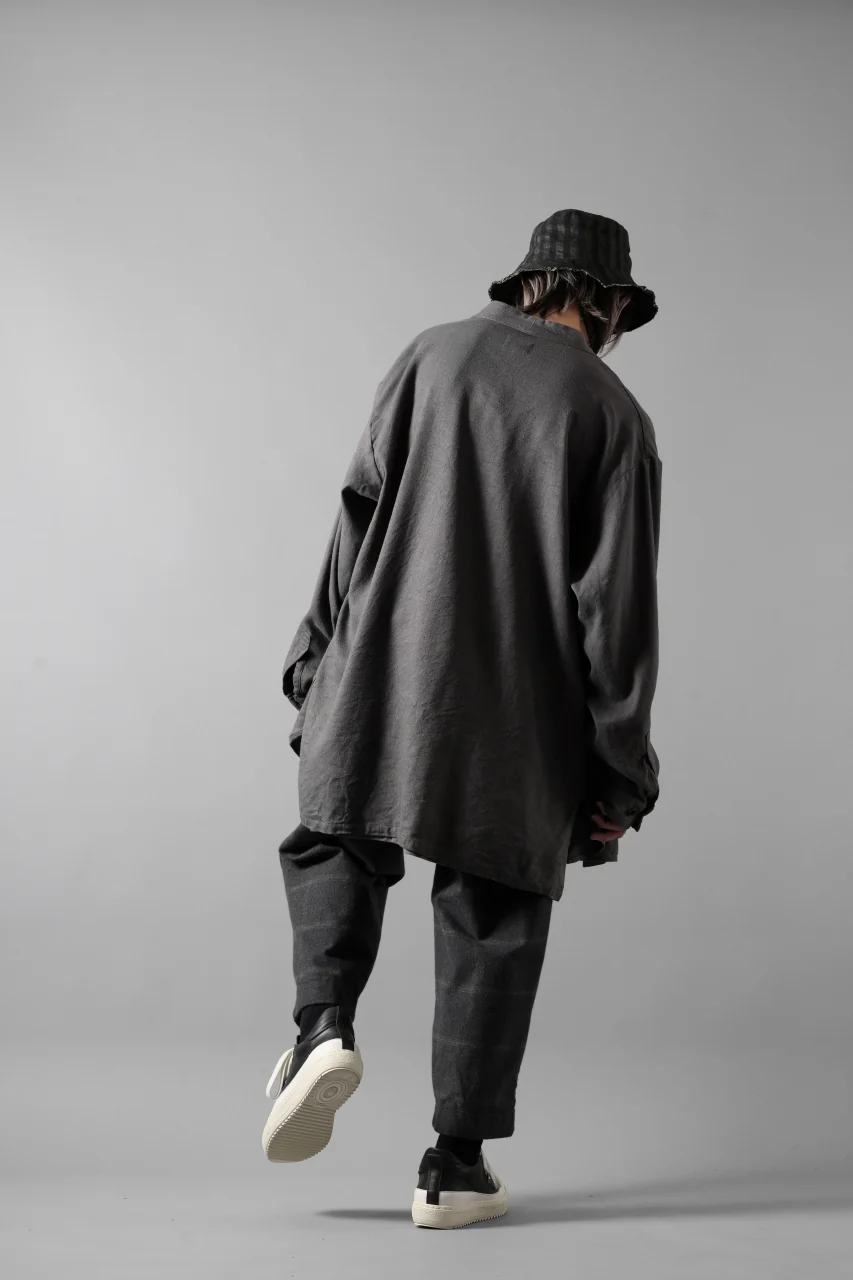 COLINA CARDIGAN SHIRT / SILK & LINEN GABARDINE (GRAY) - Image 16