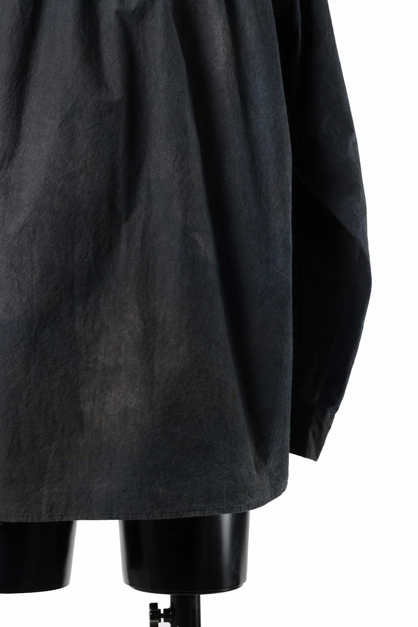 COLINA THE SHIRT / DARK DYED POPLIN (BLACK MIST) - Image 15