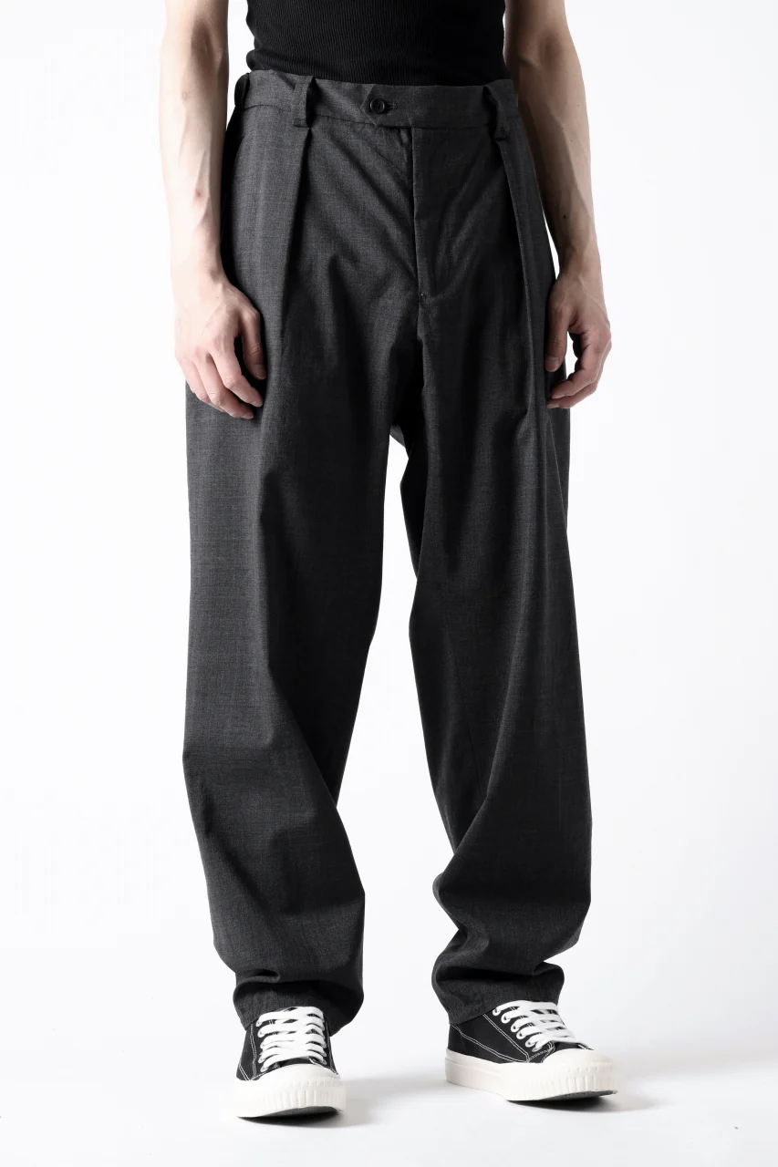 COLINA THE SLACKS / WASHABLE WOOL TROPICAL (DARK GREY) - Image 11