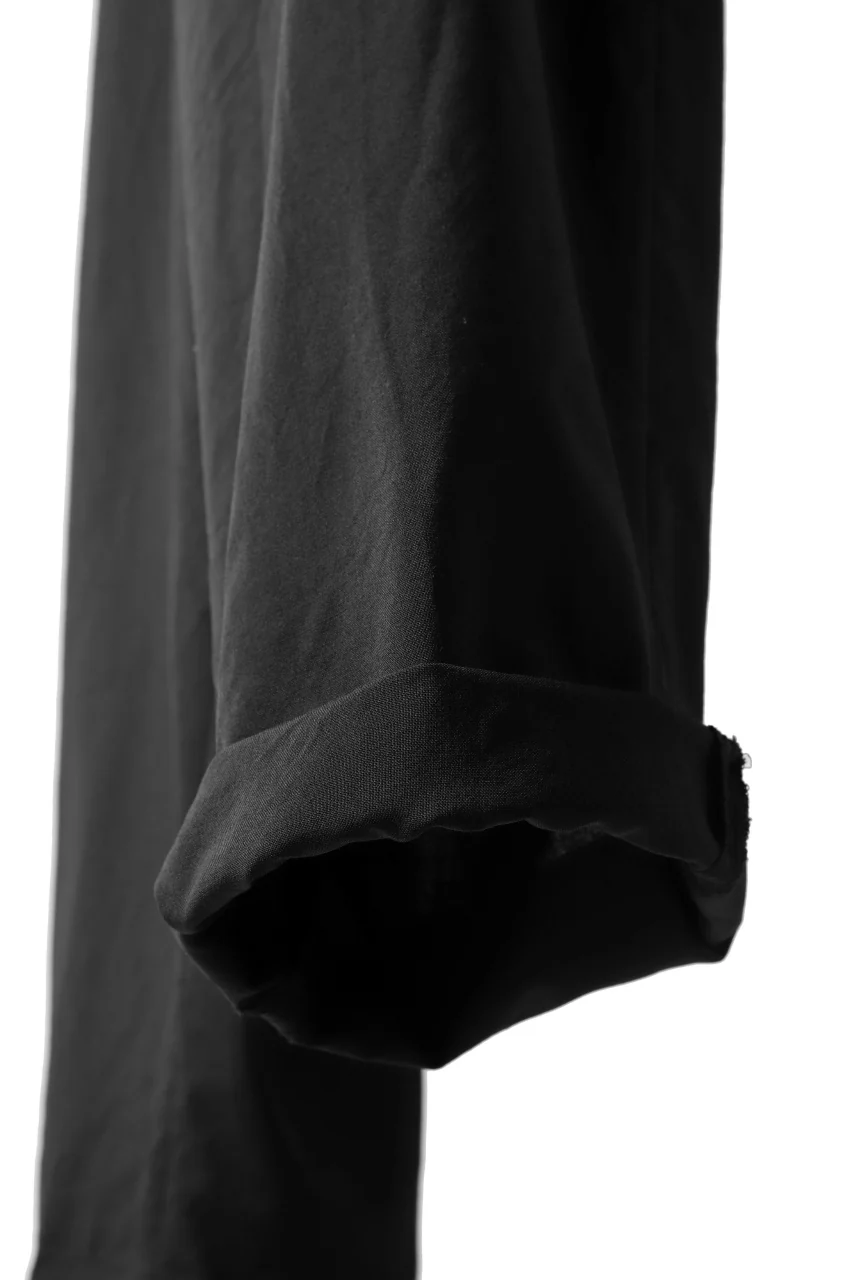 COLINA W-TUCK PANTS / WASHABLE WOOL TROPICAL (BLACK) - Image 12