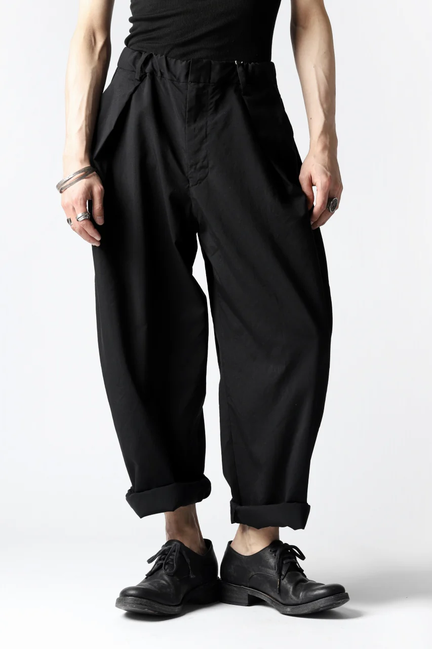 COLINA W-TUCK PANTS / WASHABLE WOOL TROPICAL (BLACK) - Image 18