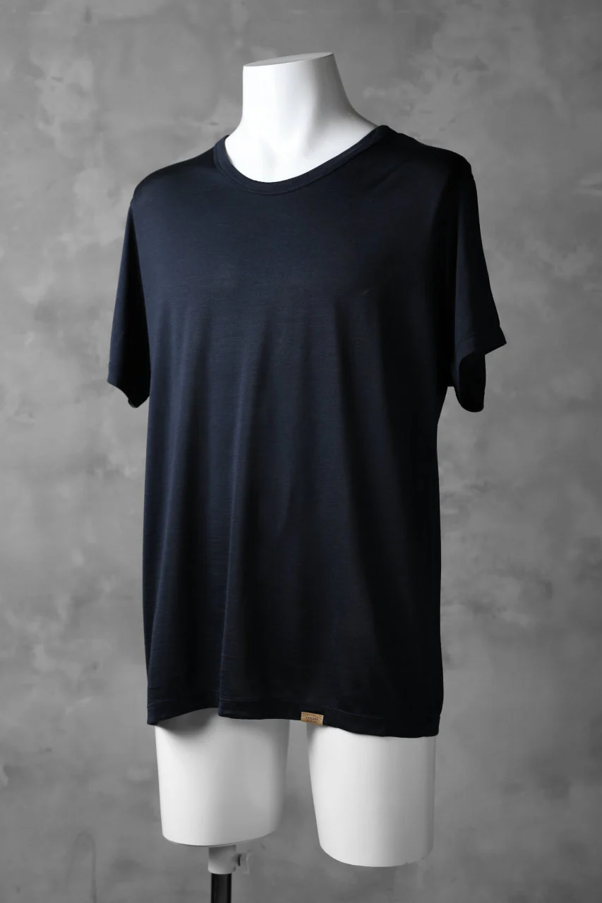 COLINA WASHABLE SILK TEE (NAVY) - Image 2