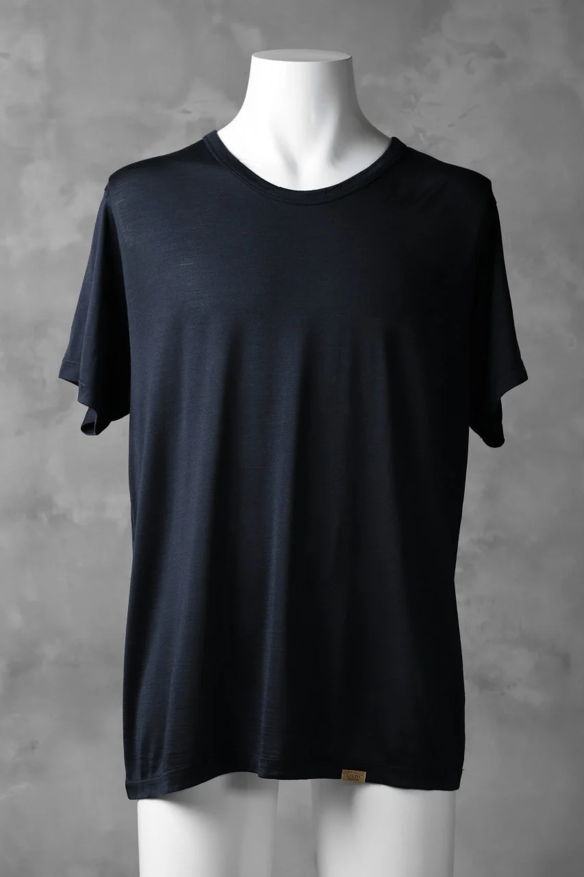 COLINA WASHABLE SILK TEE (NAVY) - Image 5